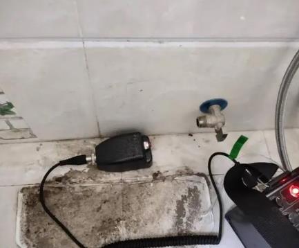 京口屋顶漏水维修公司分享下卫生间漏水的危害及解决方法
